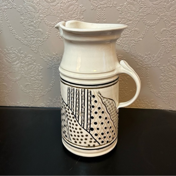 Other - Pottery pitcher very good condition